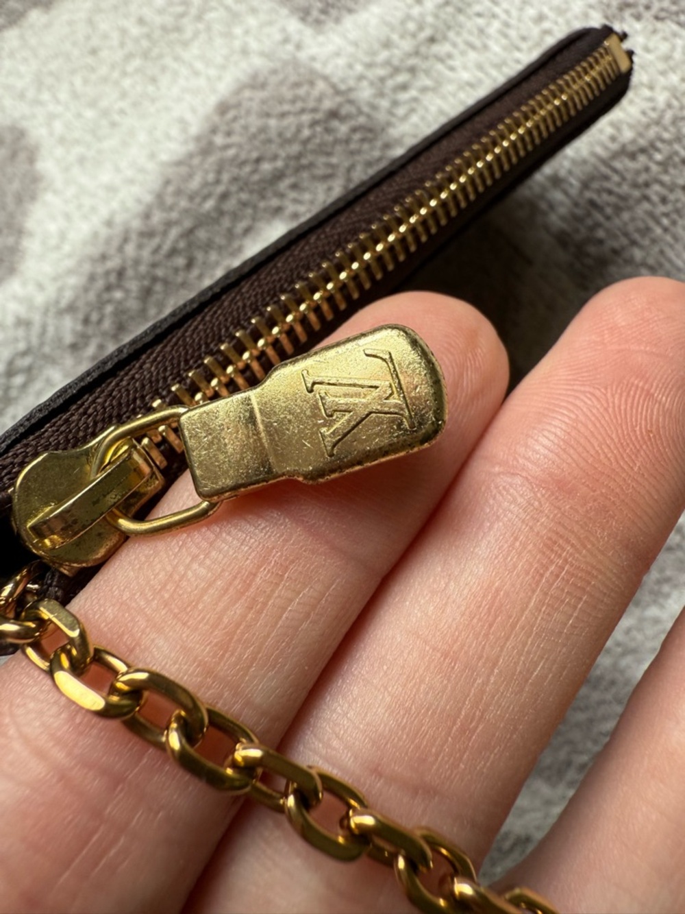 Louis Vuitton Monogram Key Pouch in Brown & Gold Hardware - Picture 7 of 12